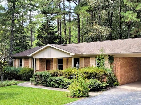 174 Boiling Springs Circle, Southern Pines, NC 28387