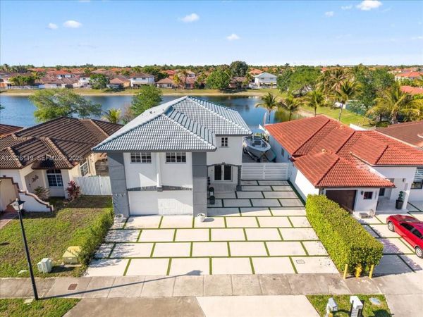 15341 SW 36th St , Miami, FL 33185