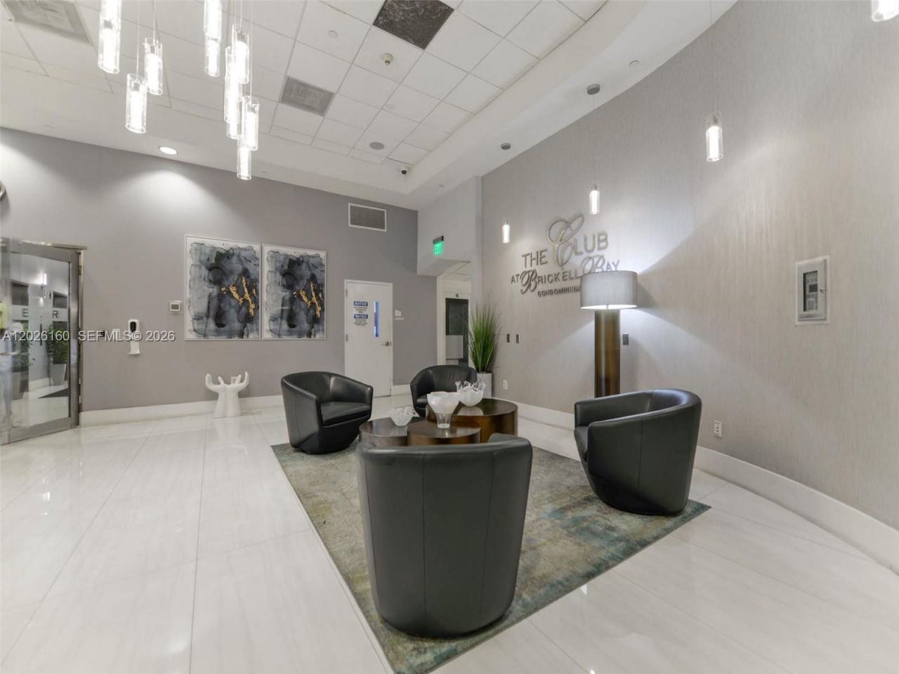 1200 Brickell Bay Dr , Unit 2119, Miami, FL 33131 Photo