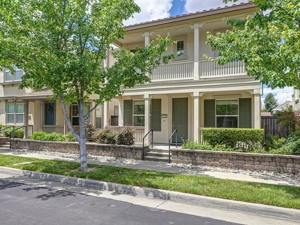 3225 Parkham Dr, Roseville, CA 95747