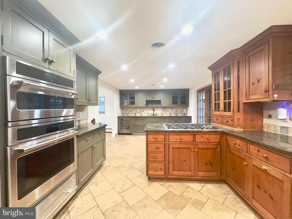 1 HIGH ACRES DRIVE , EWING, NJ 08628