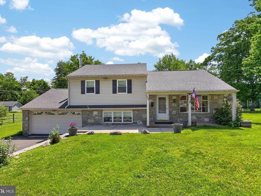 726 Claire Road, Warminster, PA 18974 Main Photo