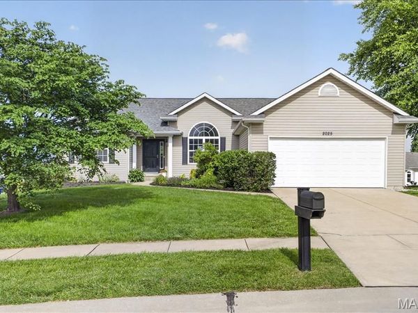 2025 Dardenne Valley Drive, O'Fallon, MO 63368