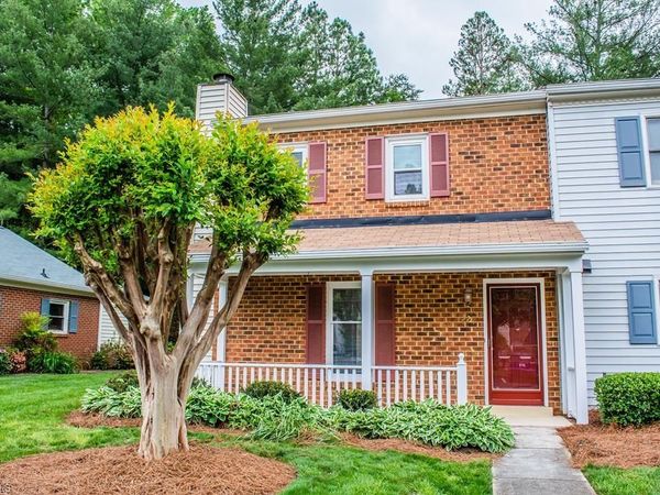 321 Oak Arbor Lane , Winston-Salem, NC 27104