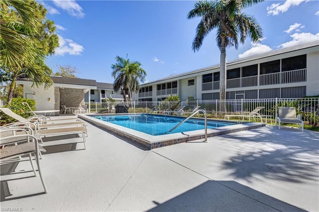 4126 Belair Ln , Unit B-10, Naples, FL 34103 Photo