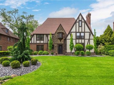3002 Manchester Road, Shaker Heights, OH 44122
