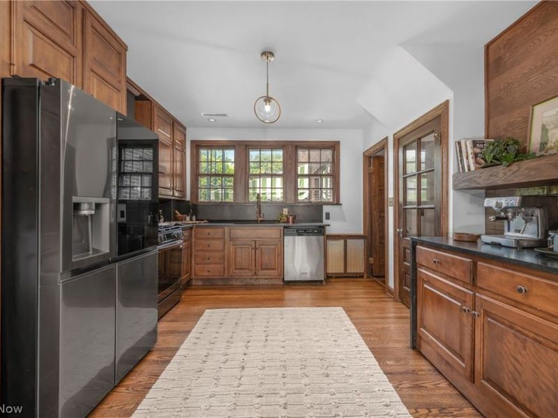 3002 Manchester Road, Shaker Heights, OH 44122 Photo 8
