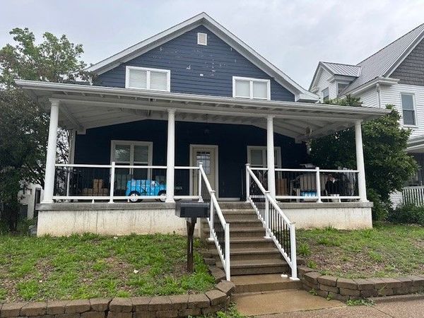 821 Broad Ave, Belle Vernon, PA 15012