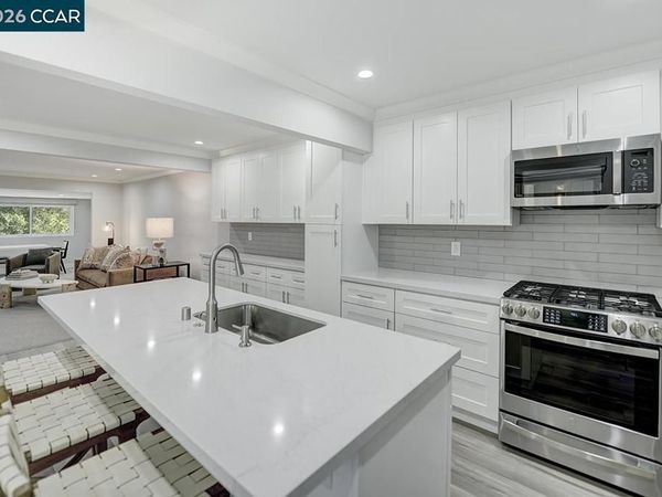 1124 Singingwood Ct, Unit 5, Walnut Creek, CA 94595