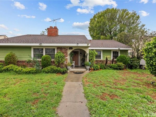9253 Hayvenhurst Avenue, North Hills, CA 91343