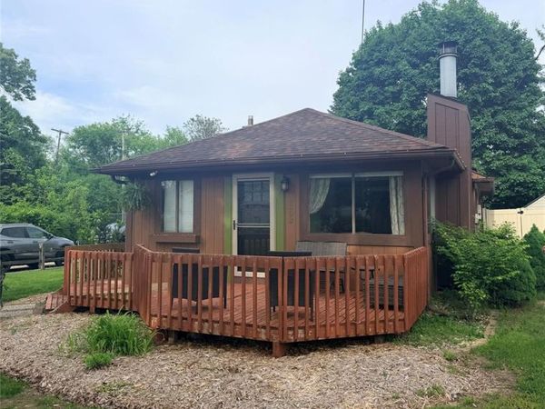 8303 Lagoon Street, Commerce Twp, MI 48382
