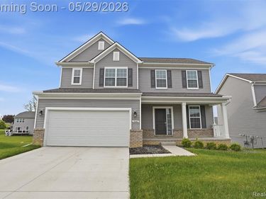 8446 Sandhill Court, White Lake Twp, MI 48386