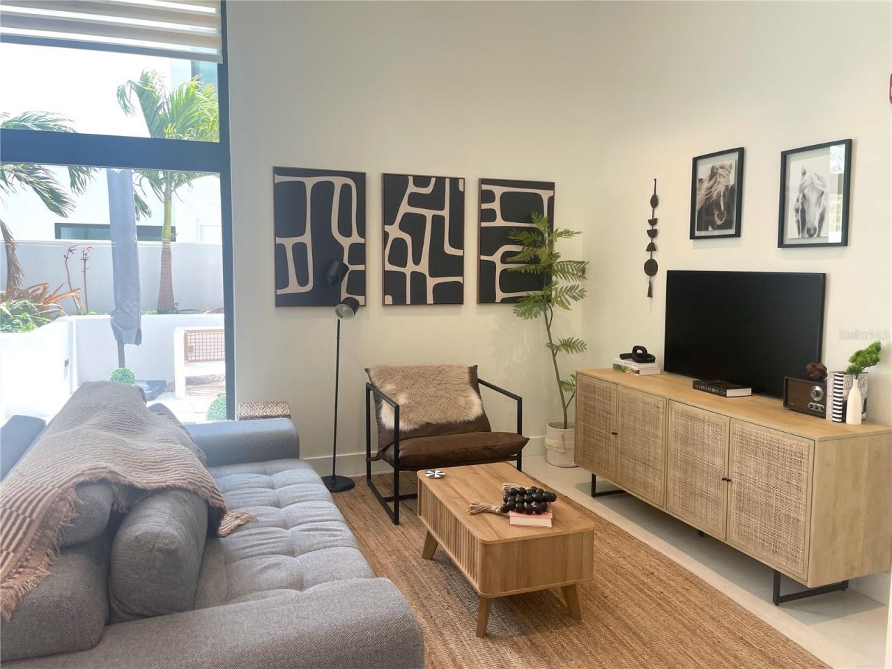 1558 4th Street, Unit 208, Sarasota, FL 34236 Photo