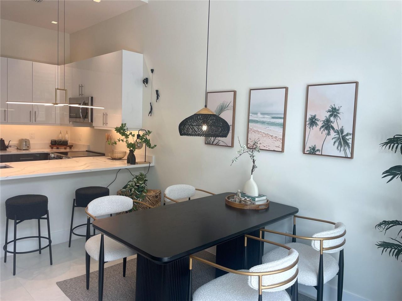 1558 4th Street, Unit 208, Sarasota, FL 34236 Photo