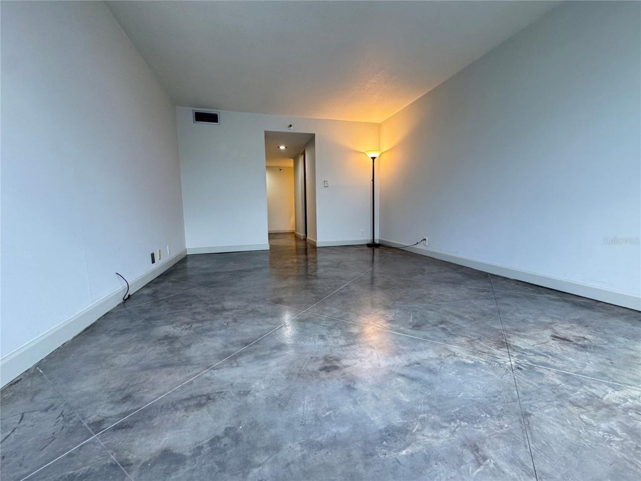 400 E Colonial Drive , Unit 108, Orlando, FL 32803 Photo