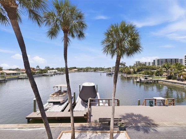 3717 46TH AVENUE S, Unit 11, ST PETERSBURG, FL 33711