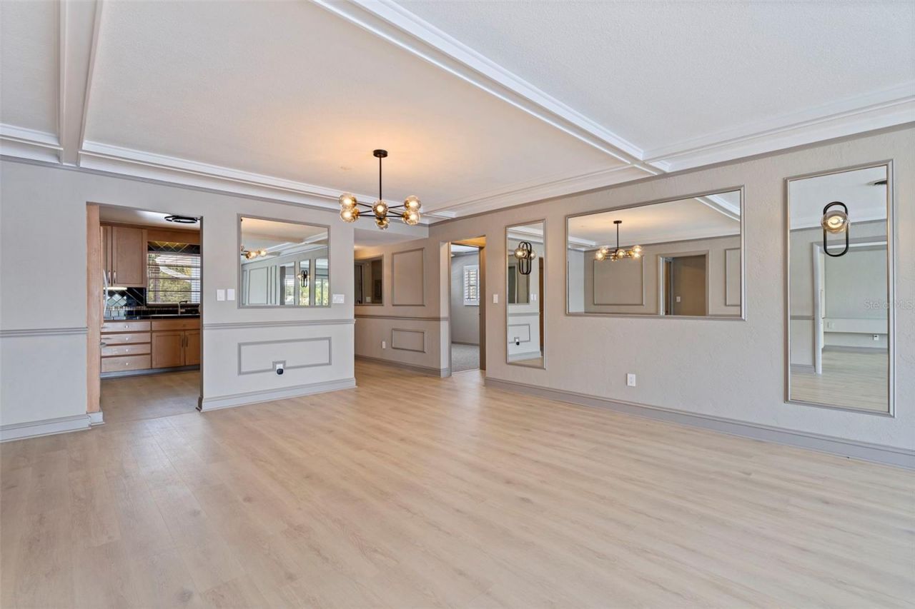 3717 46th Avenue S, Unit 11, Saint Petersburg, FL 33711 Photo