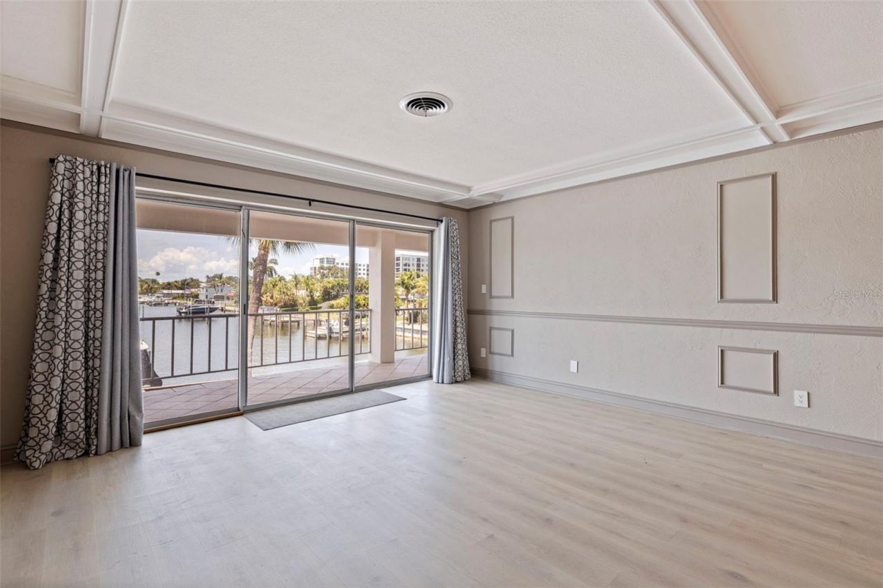3717 46th Avenue S, Unit 11, Saint Petersburg, FL 33711 Photo