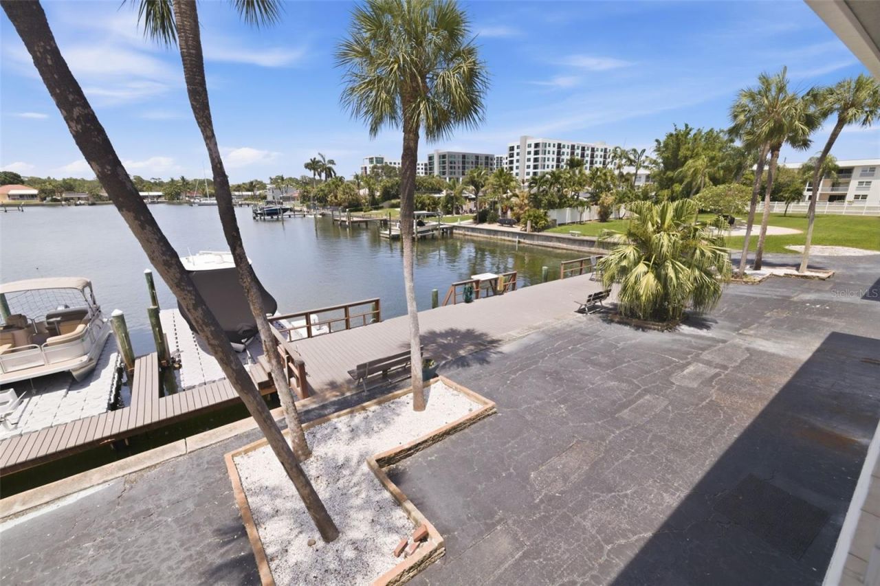 3717 46th Avenue S, Unit 11, Saint Petersburg, FL 33711 Photo
