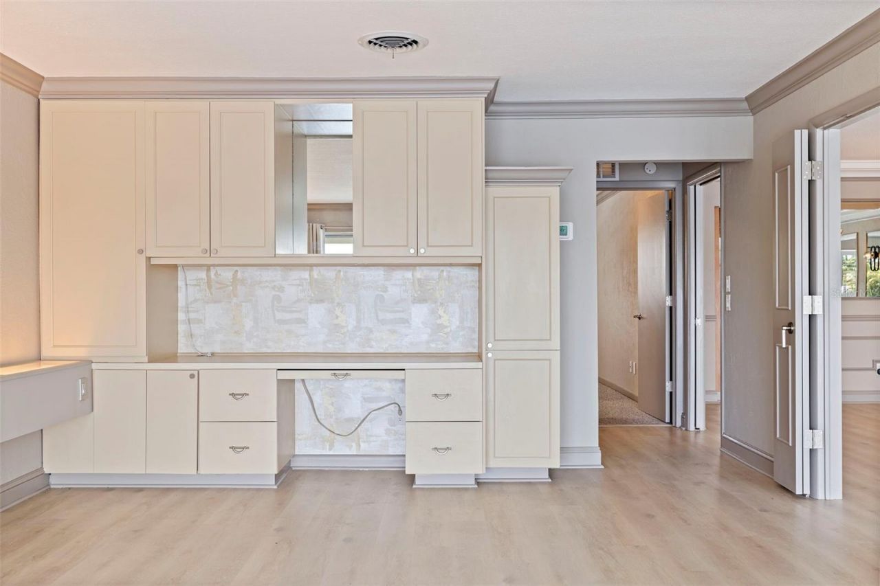 3717 46th Avenue S, Unit 11, Saint Petersburg, FL 33711 Photo