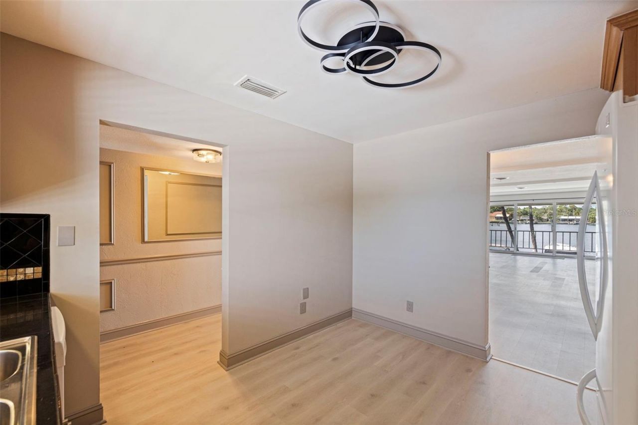 3717 46th Avenue S, Unit 11, Saint Petersburg, FL 33711 Photo