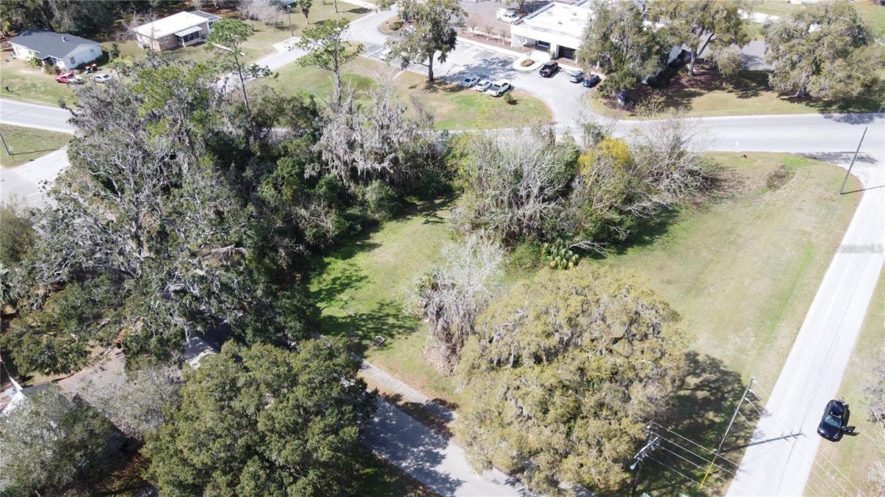 5810 SE Abshier Boulevard, Belleview, FL 34420 Photo