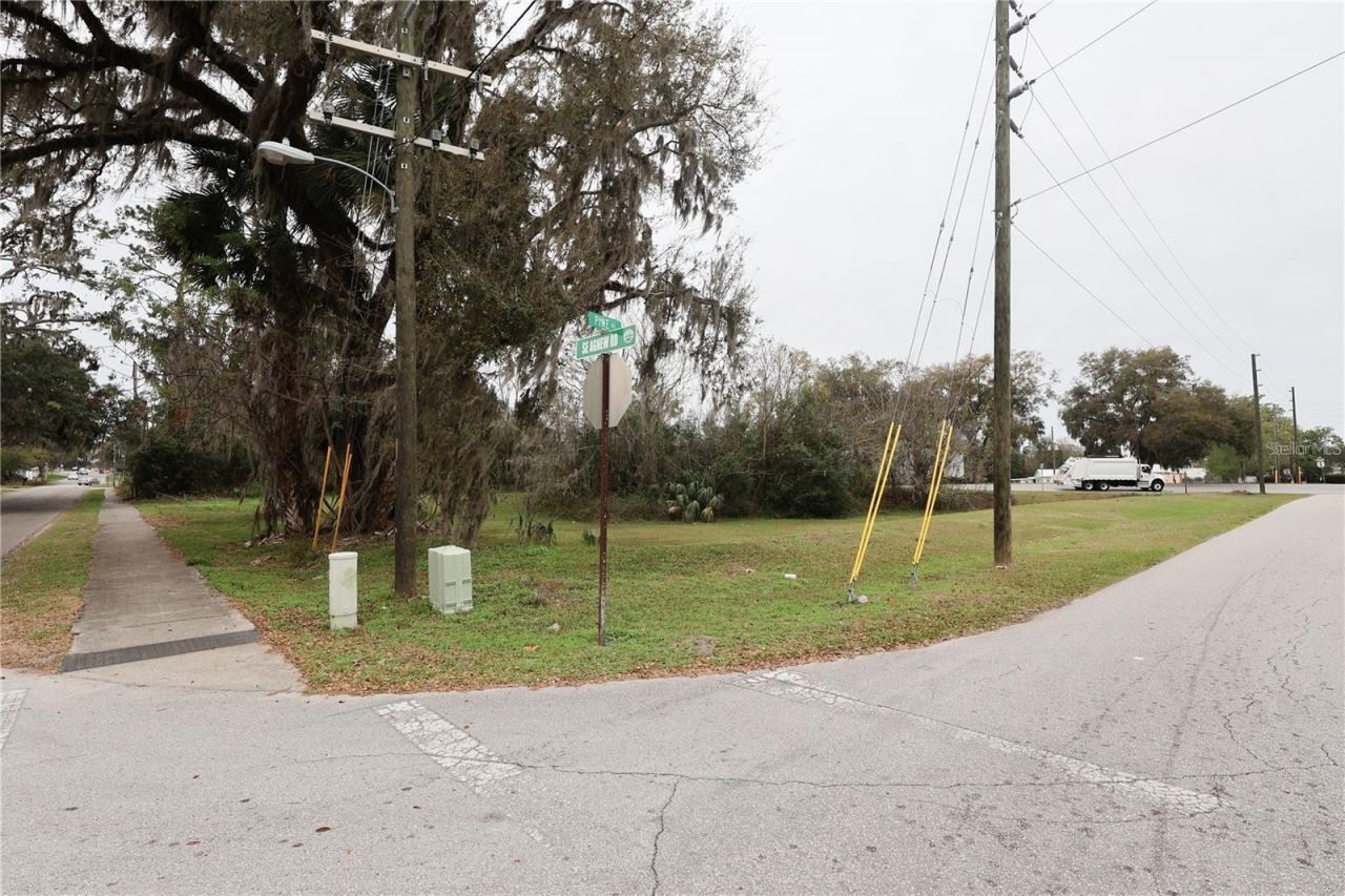 5810 SE Abshier Boulevard, Belleview, FL 34420 Photo