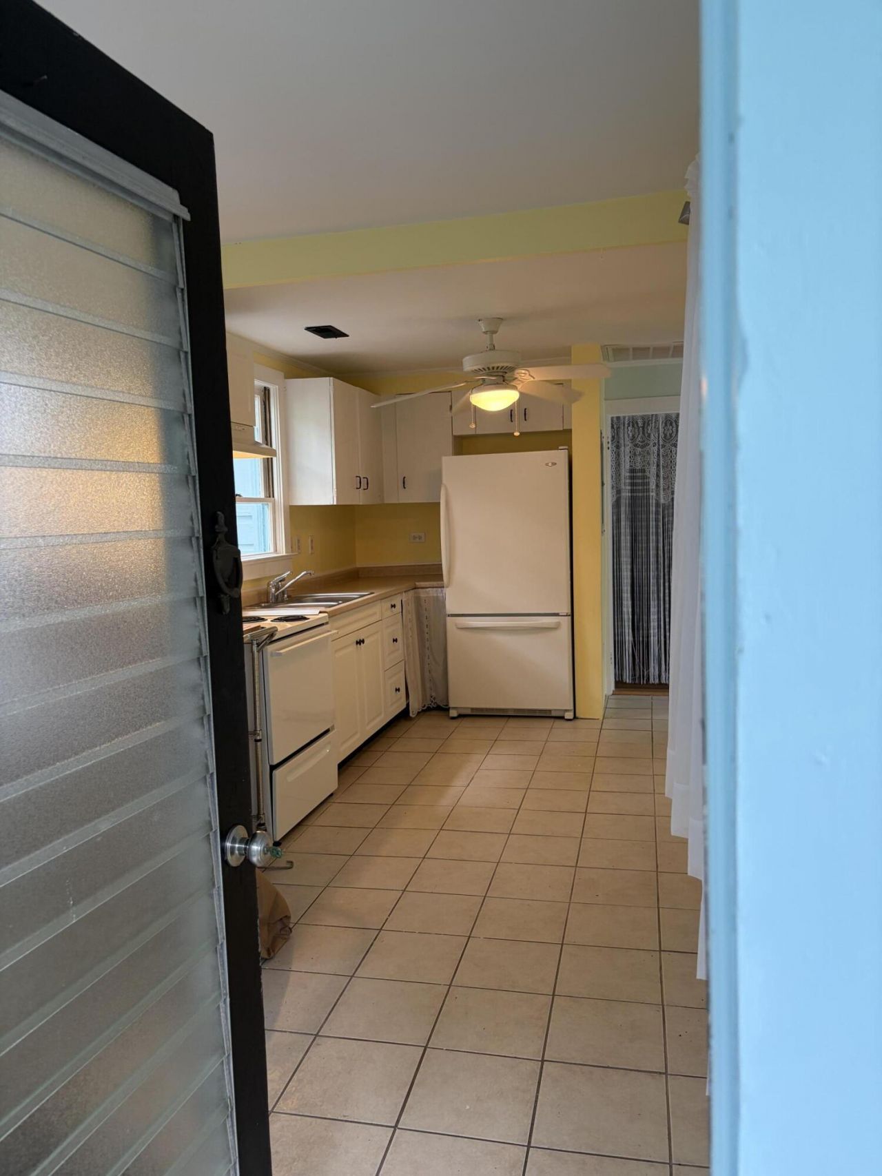 2056 Saint James Drive Photo 4
