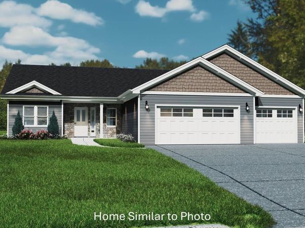 1747 BETTY JEAN LANE, Green Bay, WI 54313