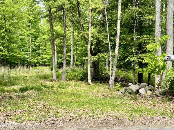 25 Catlin Road, Averill Park, NY 12018