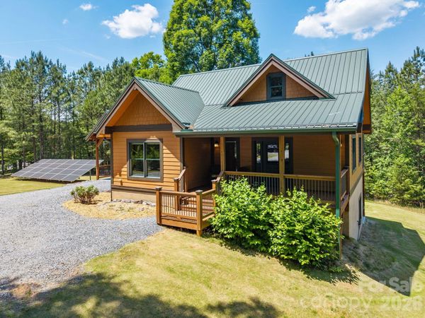 280 Hidden Lake Parkway, Nebo, NC 28761