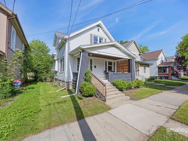1321 Davis Avenue NW, Grand Rapids, MI 49504