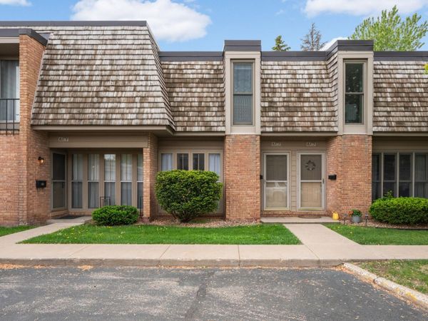 6373 Barrie Road, Edina, MN 55435