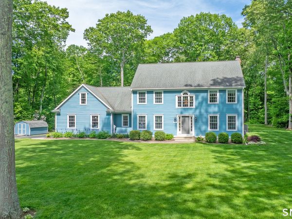39 Farmwood, Colchester, CT 06415