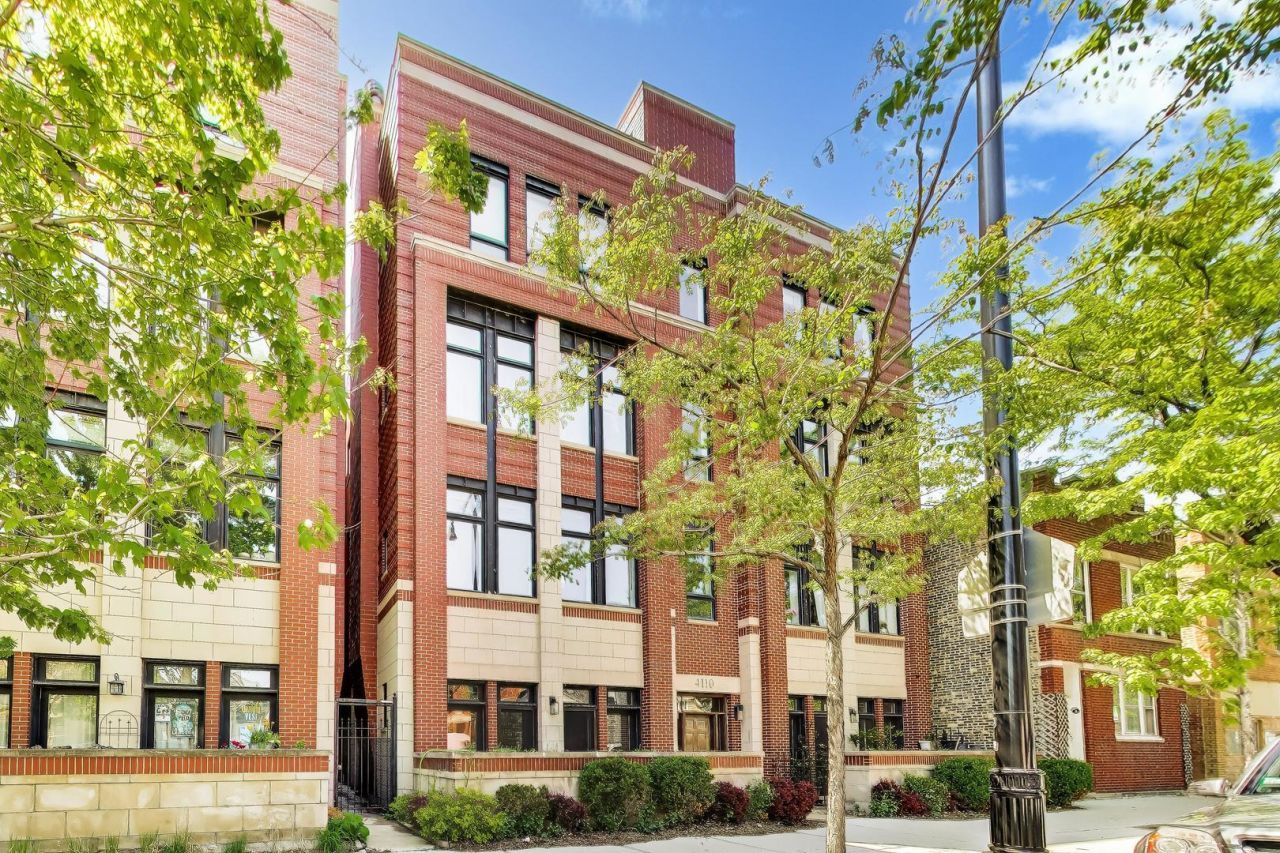 4110 N Western Avenue, Unit 2S, Chicago, IL 60618 Main Photo