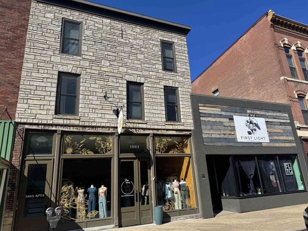 1043 & 1053 Main Street, Dubuque, IA 52001