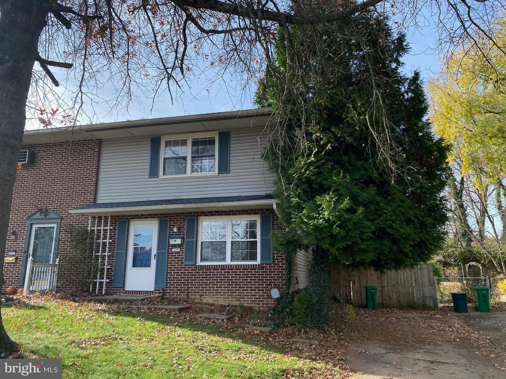 349 W Ridge Street, Carlisle, PA 17013 Main Photo