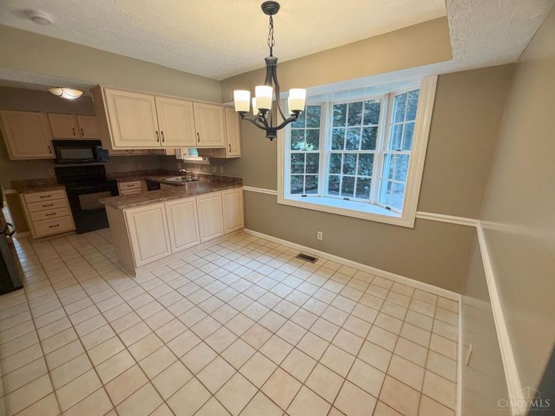 876 Maple Ridge Court, Fairfield, OH 45014 Photo 28