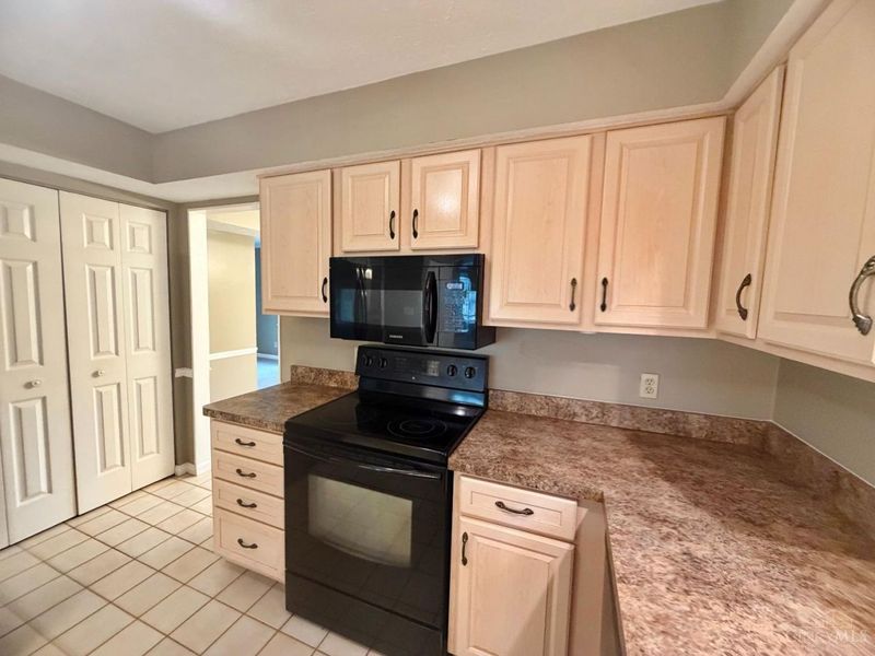 876 Maple Ridge Court, Fairfield, OH 45014 Photo 32
