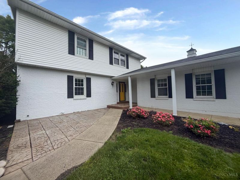 876 Maple Ridge Court, Fairfield, OH 45014 Photo 6