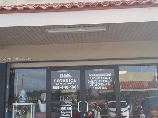 12646 SW 8th Street , Miami, FL 33184