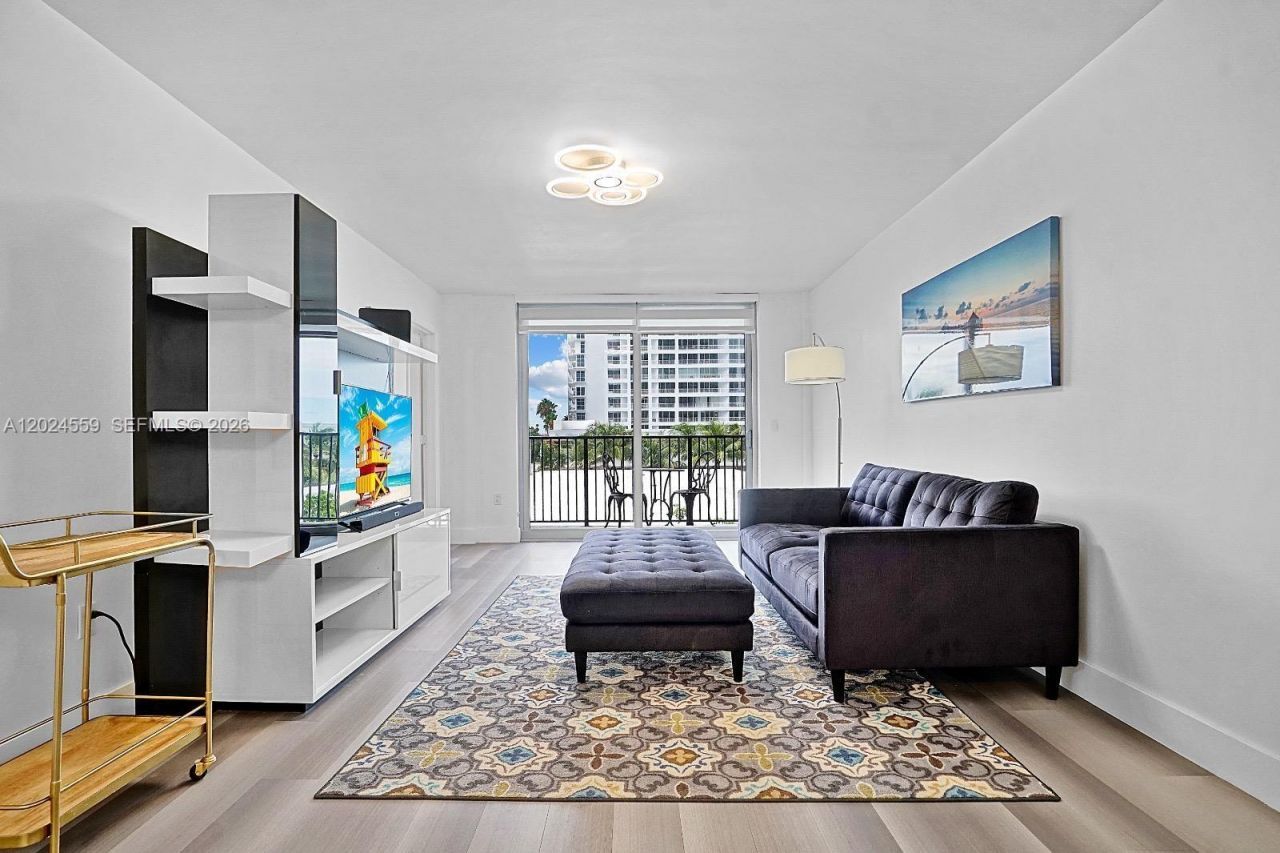 9273 Collins Ave, Unit 309, Surfside, FL 33154 Photo