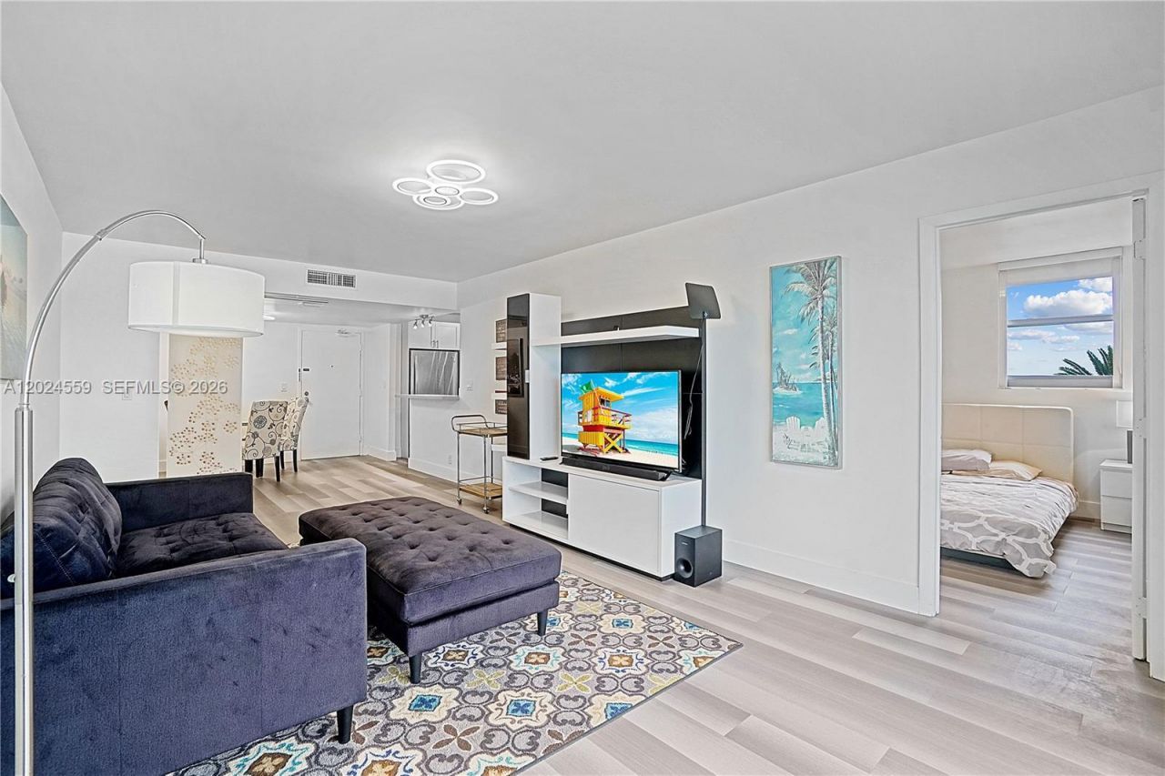 9273 Collins Ave, Unit 309, Surfside, FL 33154 Photo
