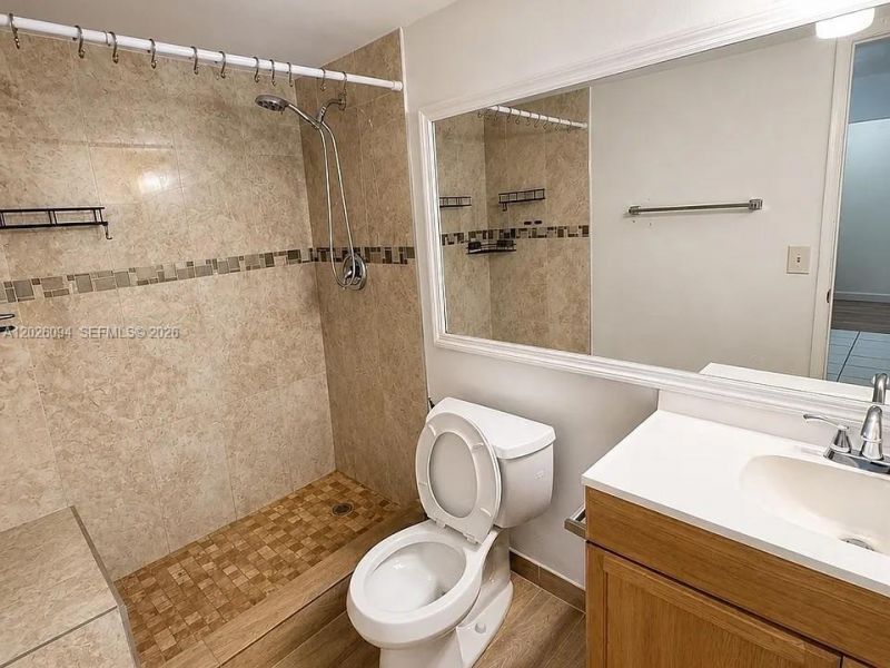 10282 NW 9th St Cir , Unit 206, Miami, FL 33172 Photo