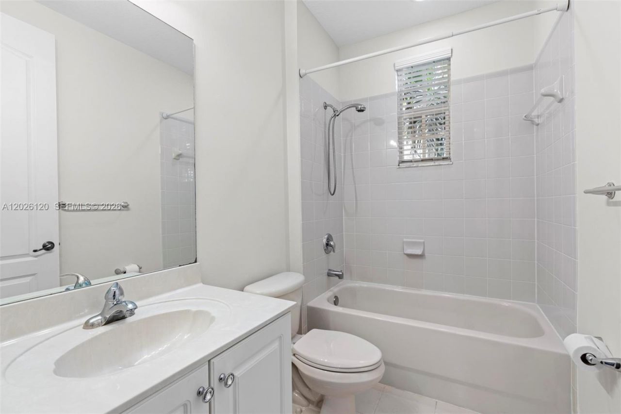 419 SW 147th Ave, Unit 108, Pembroke Pines, FL 33027 Photo