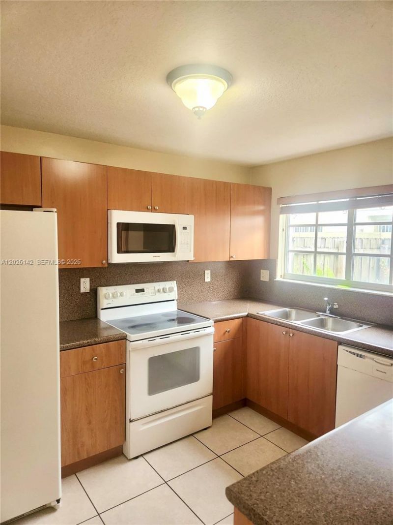 14130 SW 260th St, Unit 103, Homestead, FL 33032 Photo