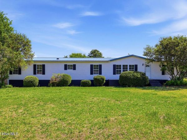 114 Duck Ridge Drive , Pikeville, NC 27863