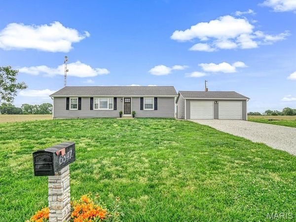 6847 Griggs Road , Red Bud, IL 62278