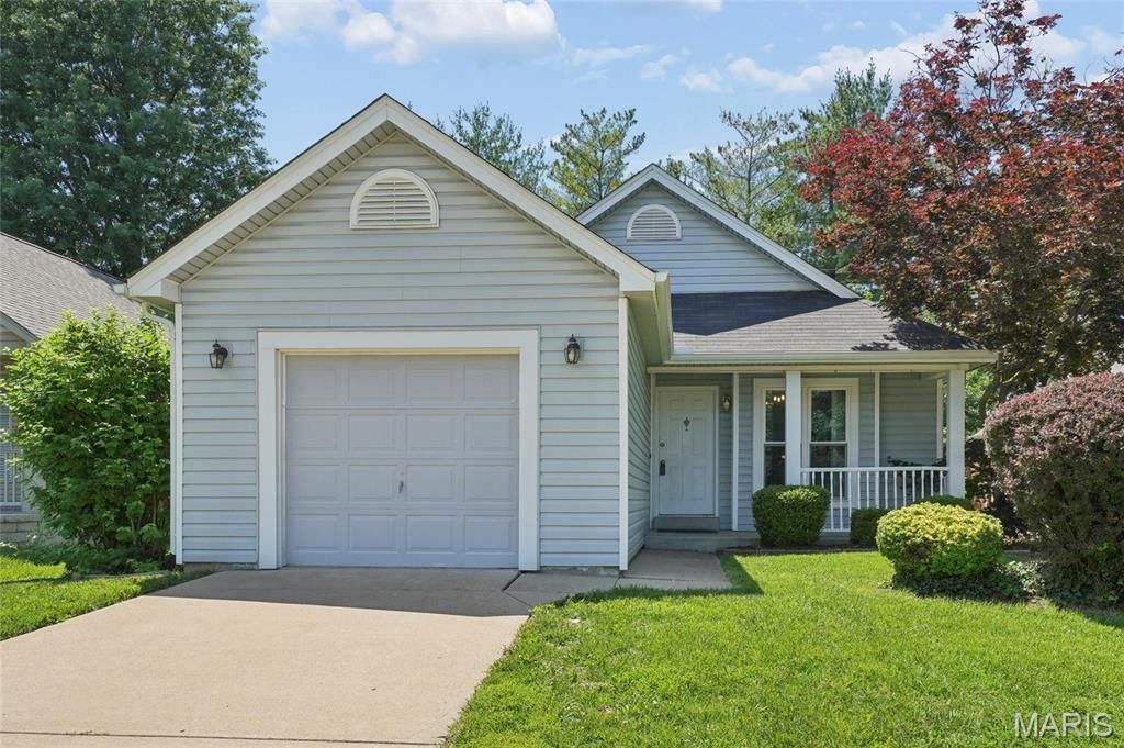 1121 Wild Plum Drive, Saint Peters, MO 63303 Main Photo