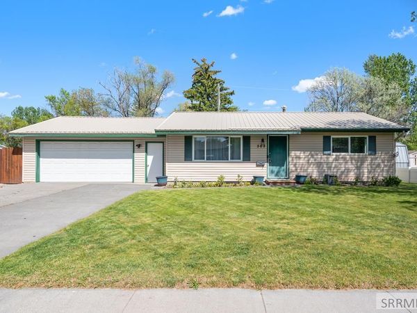 568 Falls Drive, IDAHO FALLS, ID 83401